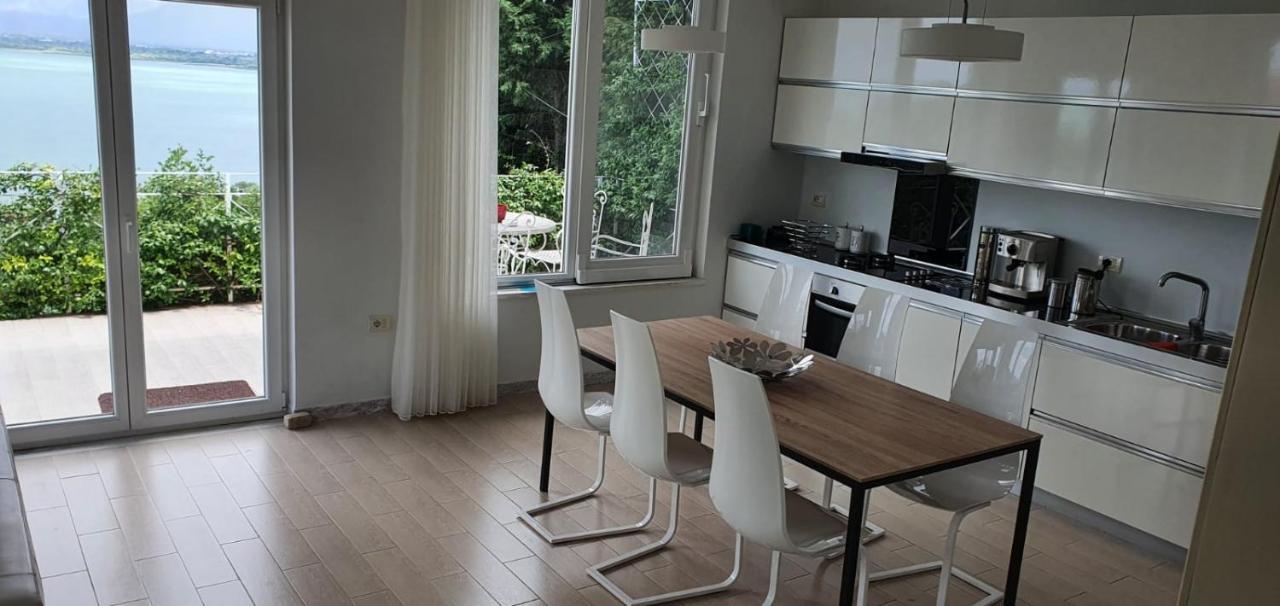 Shiroka Lake Home Bagian luar foto